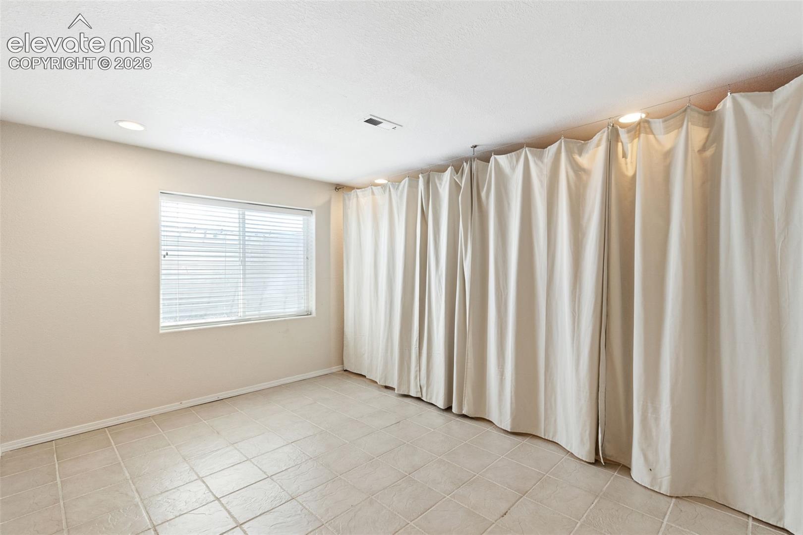 8309 Ivory Loop