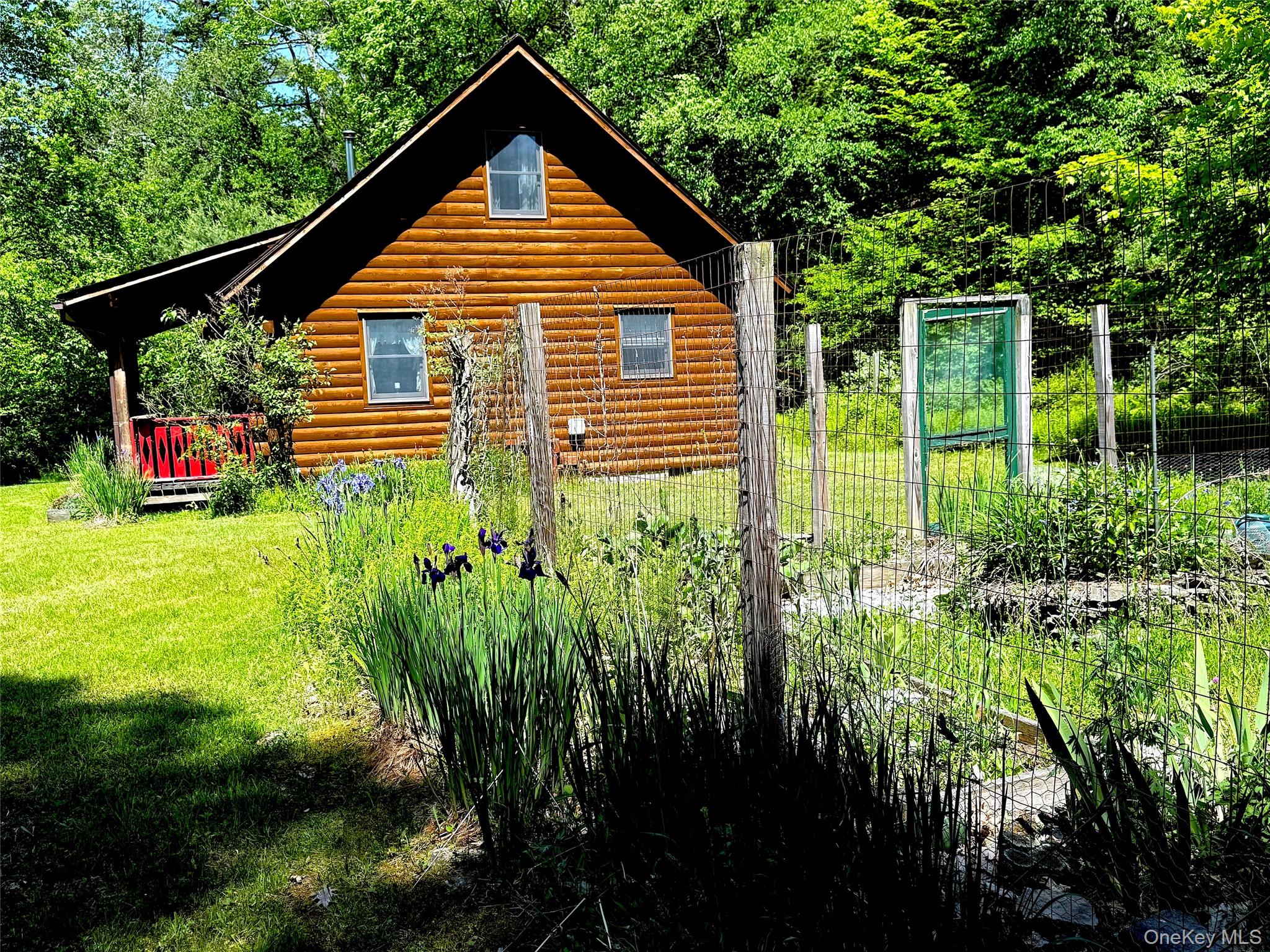 978 Claryville Road