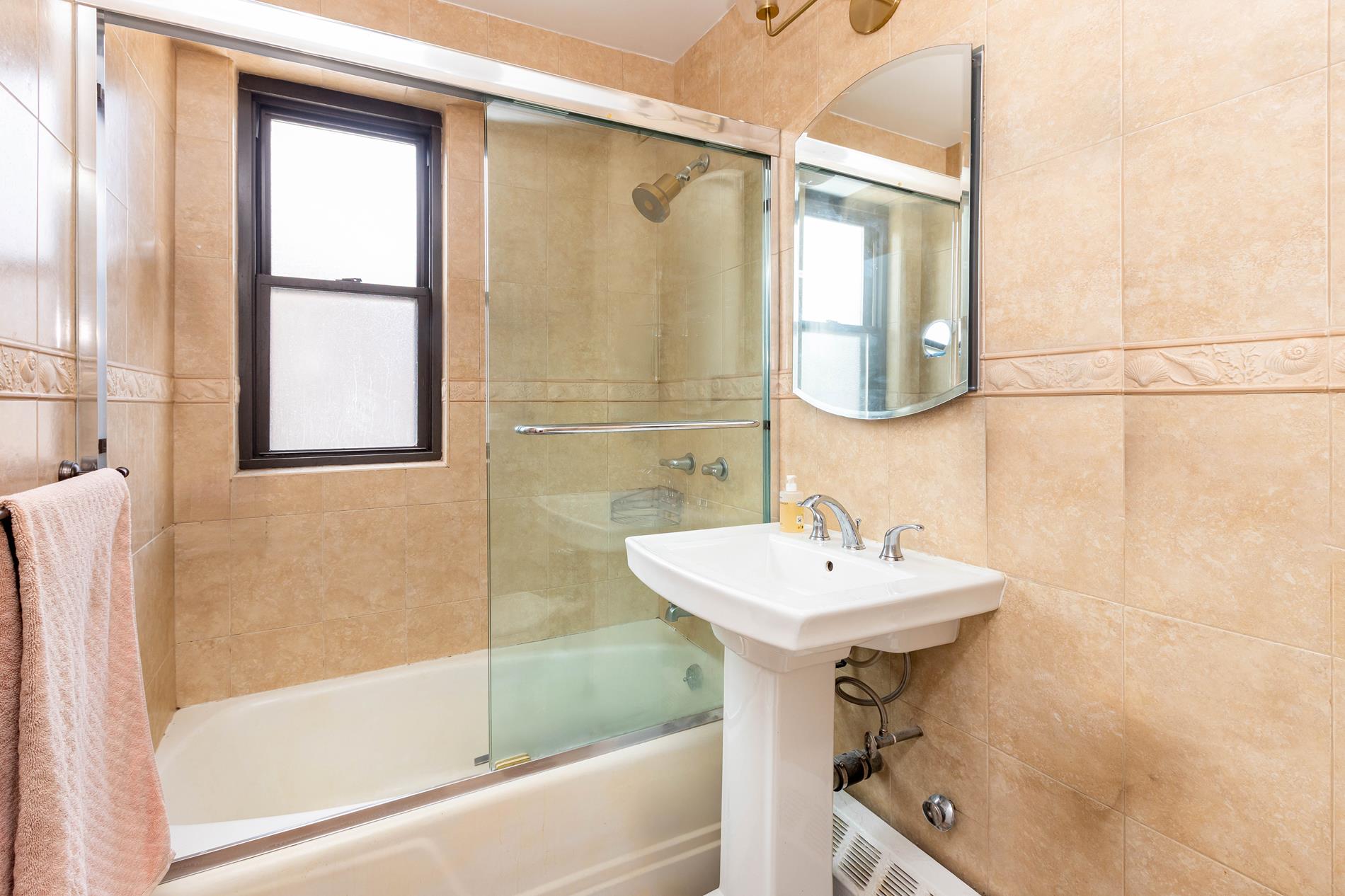 120 E 90th Street 16B