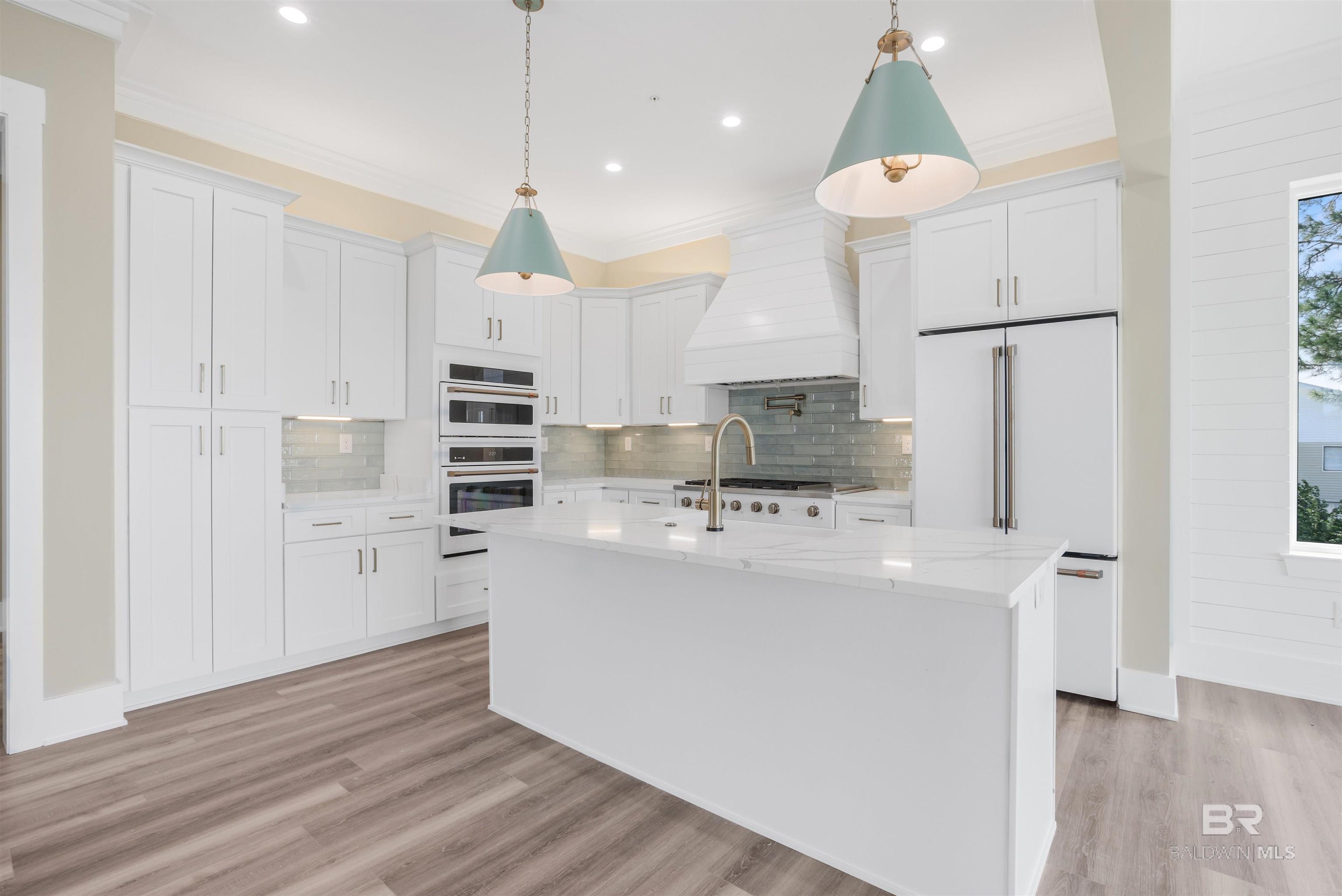 25827 W Perdido Avenue