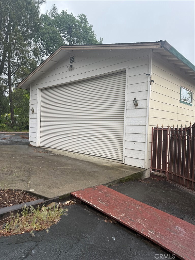 5115 Royal Oaks Drive