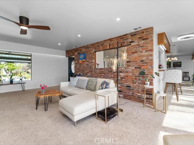 195 Howell Avenue