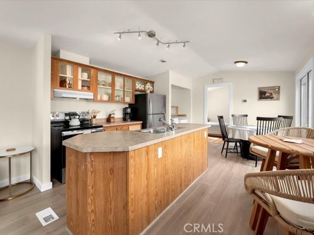 271 Thistle