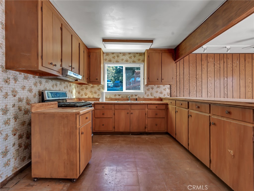 271 Millview Drive