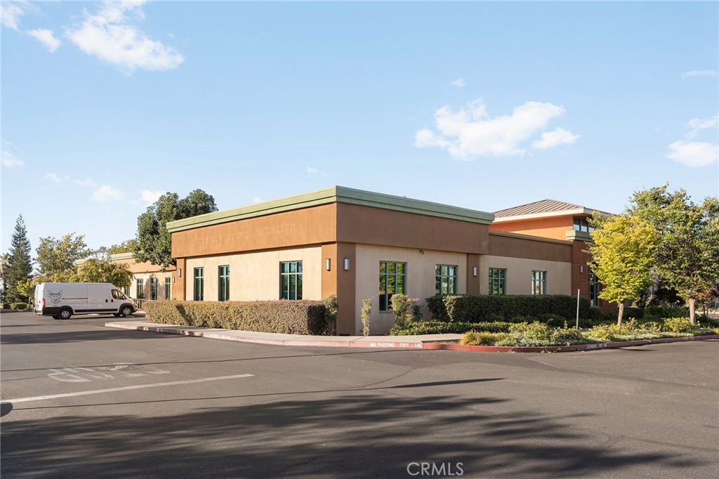 82 Table Mountain Boulevard
