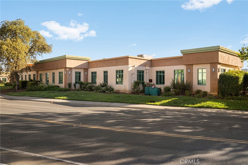 82 Table Mountain Boulevard