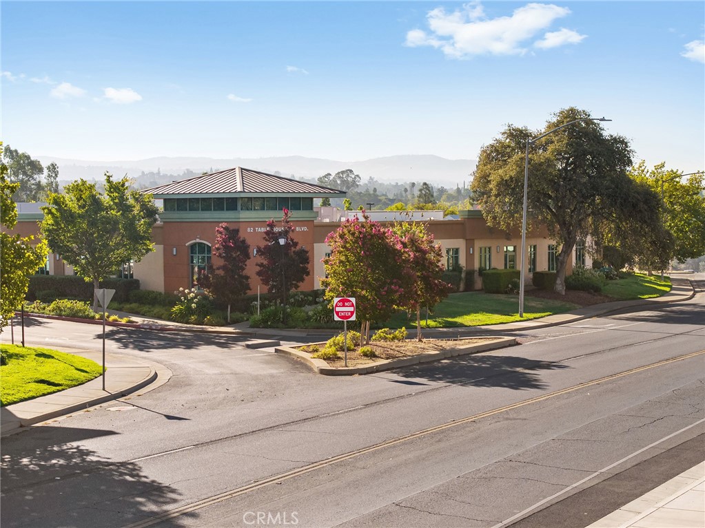 82 Table Mountain Boulevard