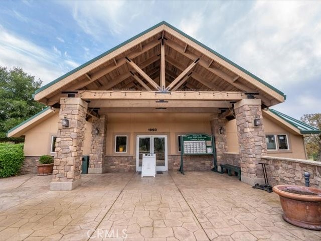 2132 Hope Lane