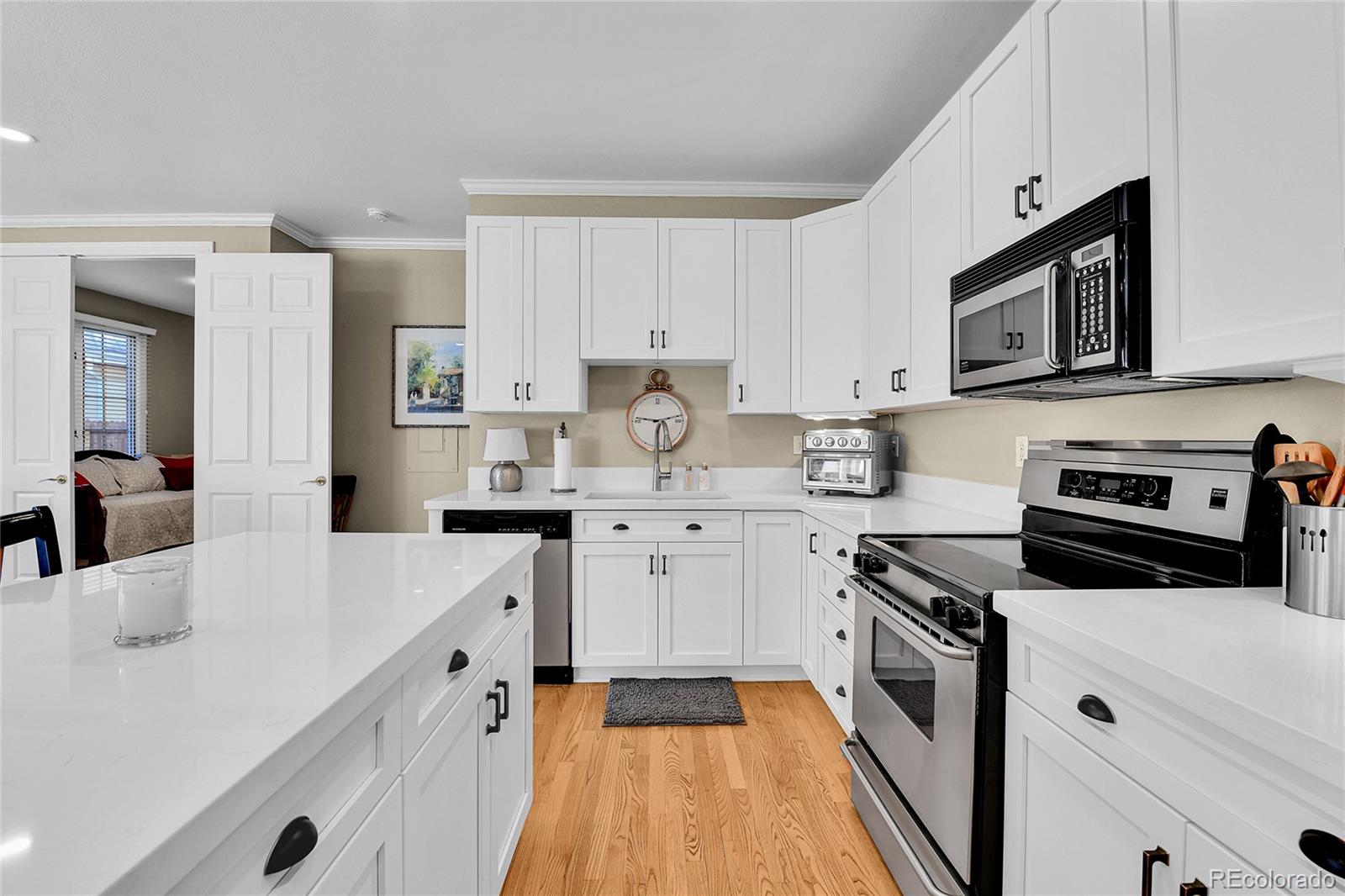 110 S Jackson Street Unit: 1D