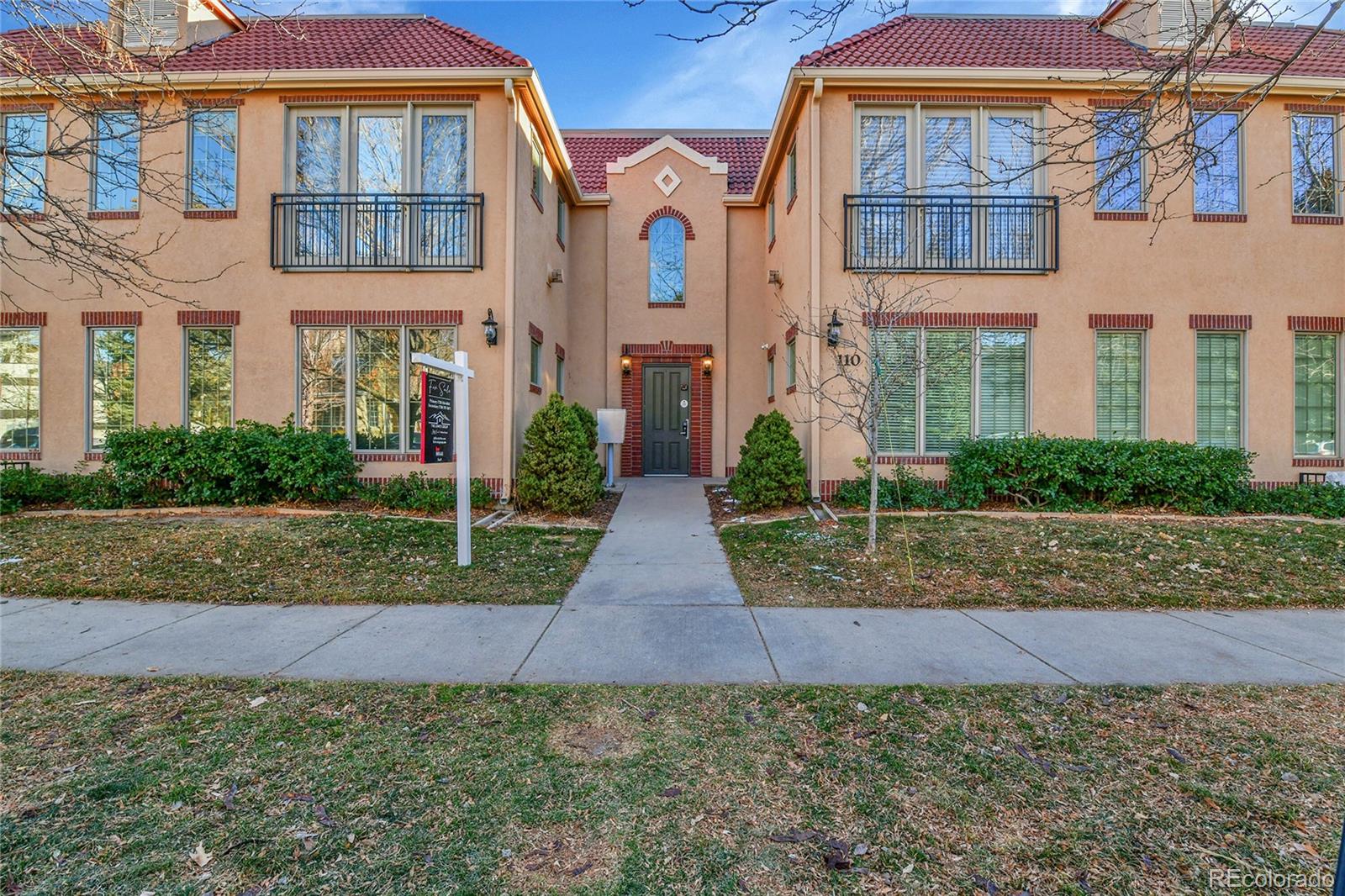 110 S Jackson Street Unit: 1D