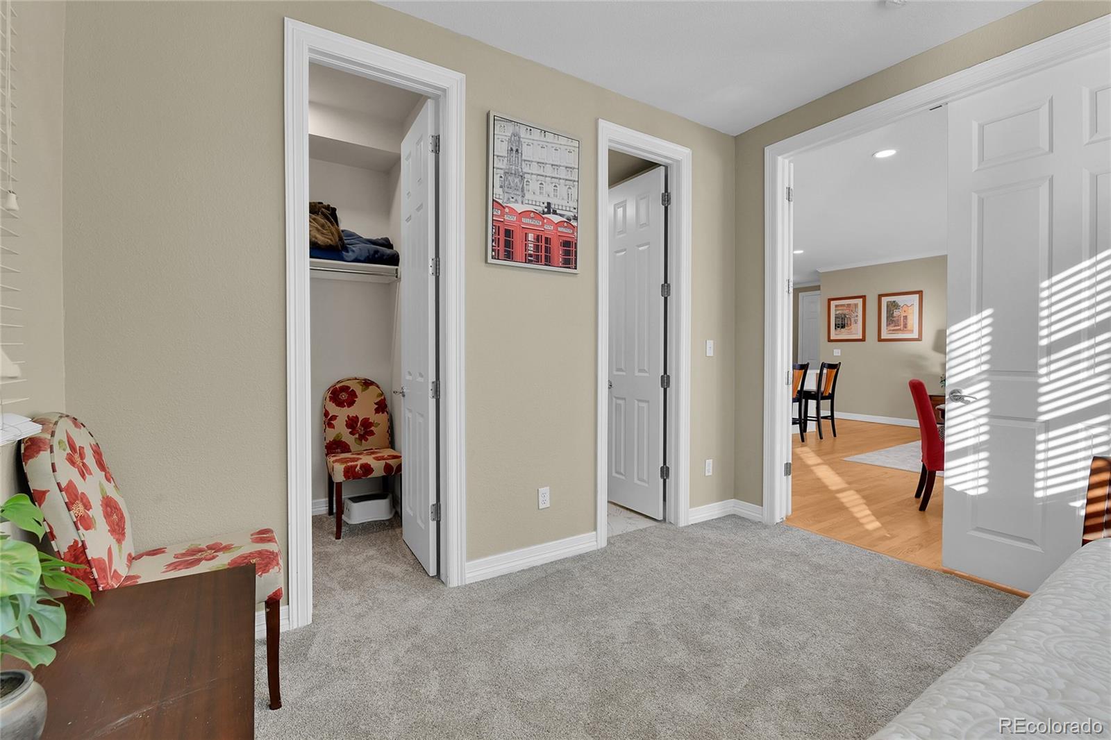 110 S Jackson Street Unit: 1D