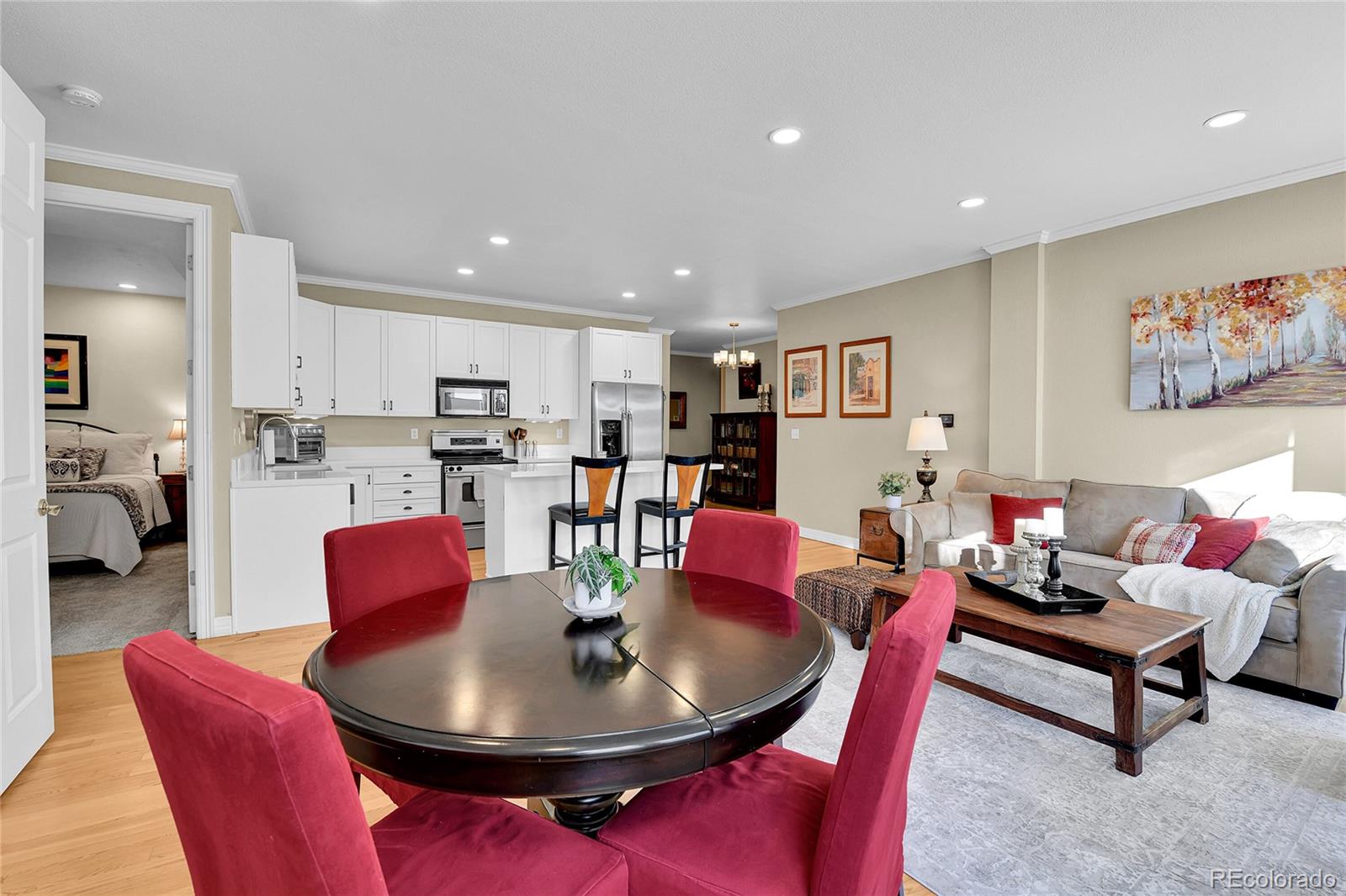 110 S Jackson Street Unit: 1D