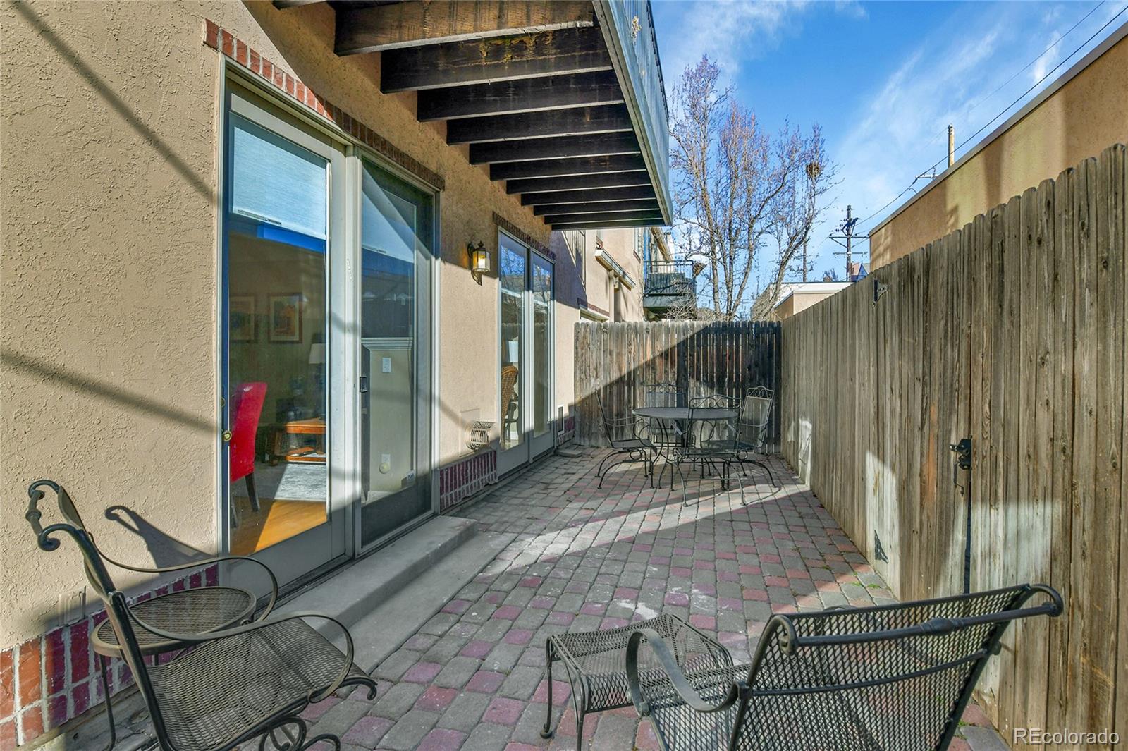 110 S Jackson Street Unit: 1D