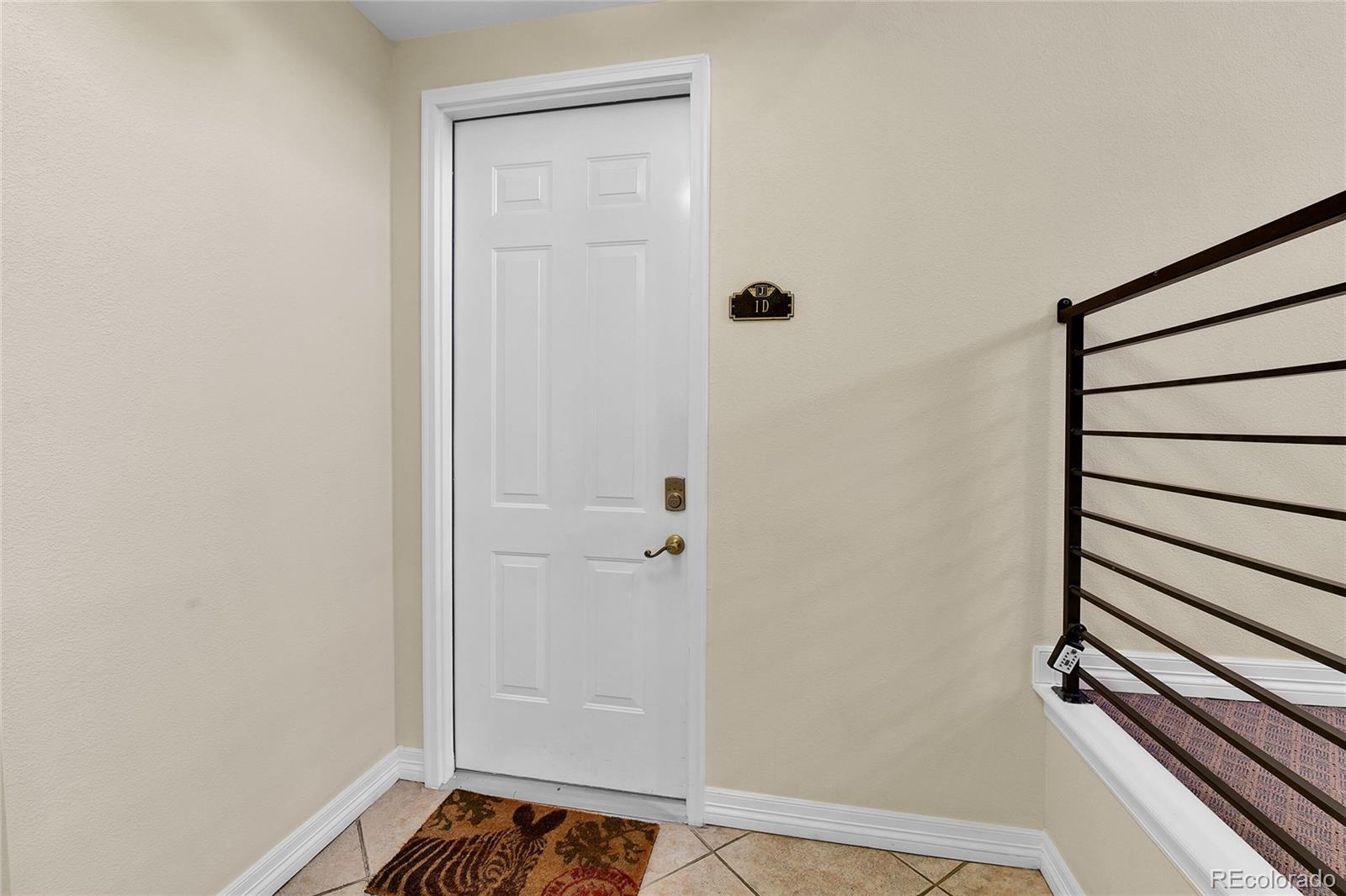 110 S Jackson Street Unit: 1D