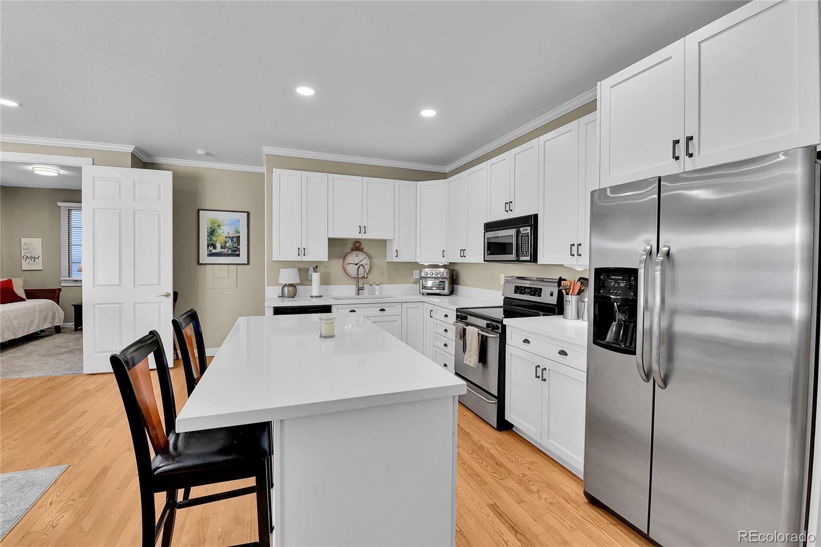 110 S Jackson Street Unit: 1D