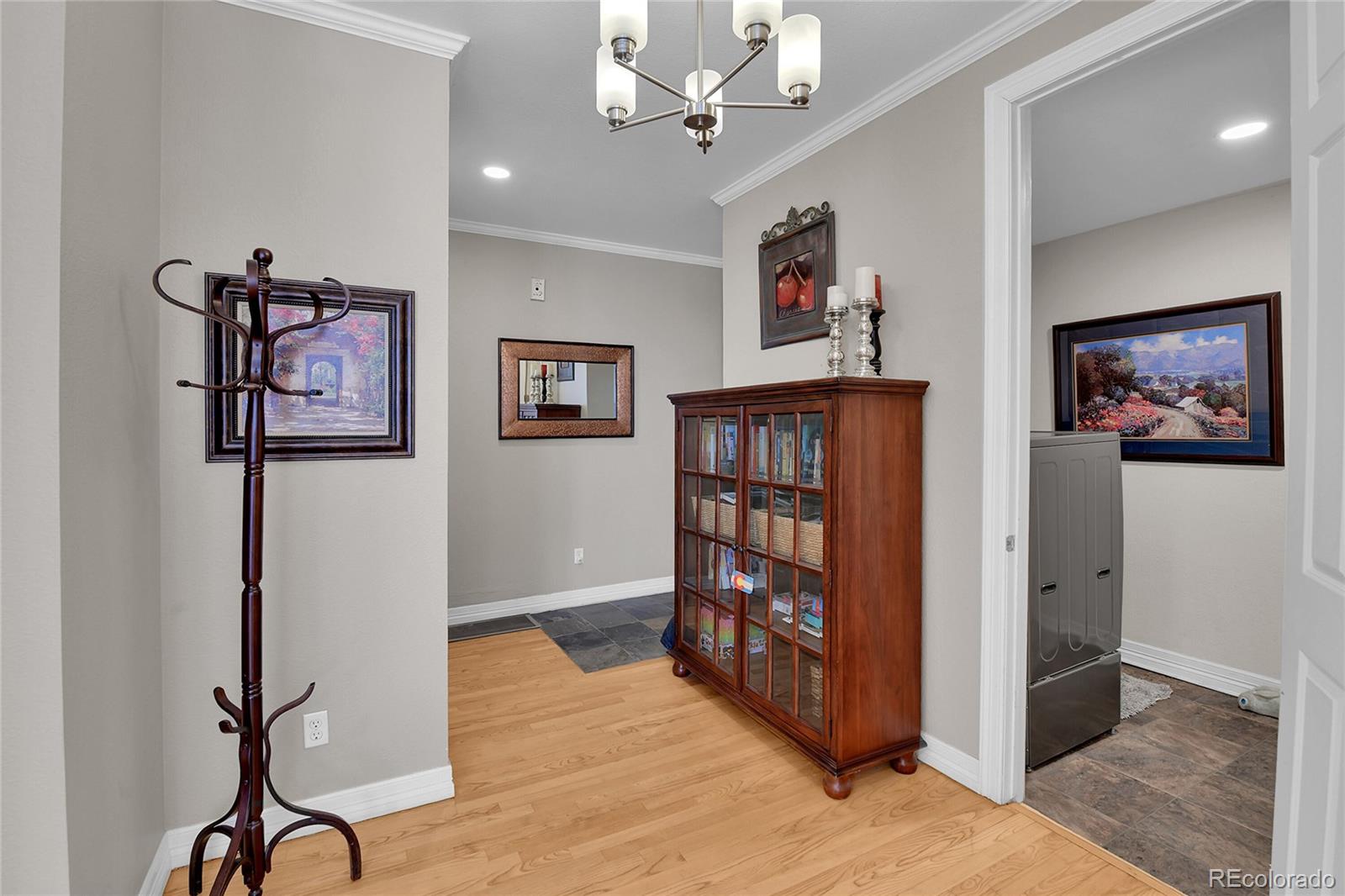 110 S Jackson Street Unit: 1D