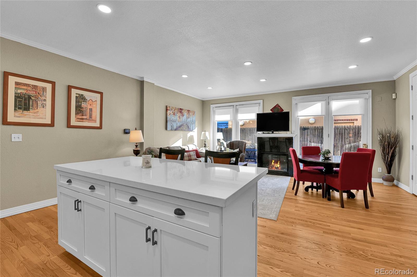 110 S Jackson Street Unit: 1D