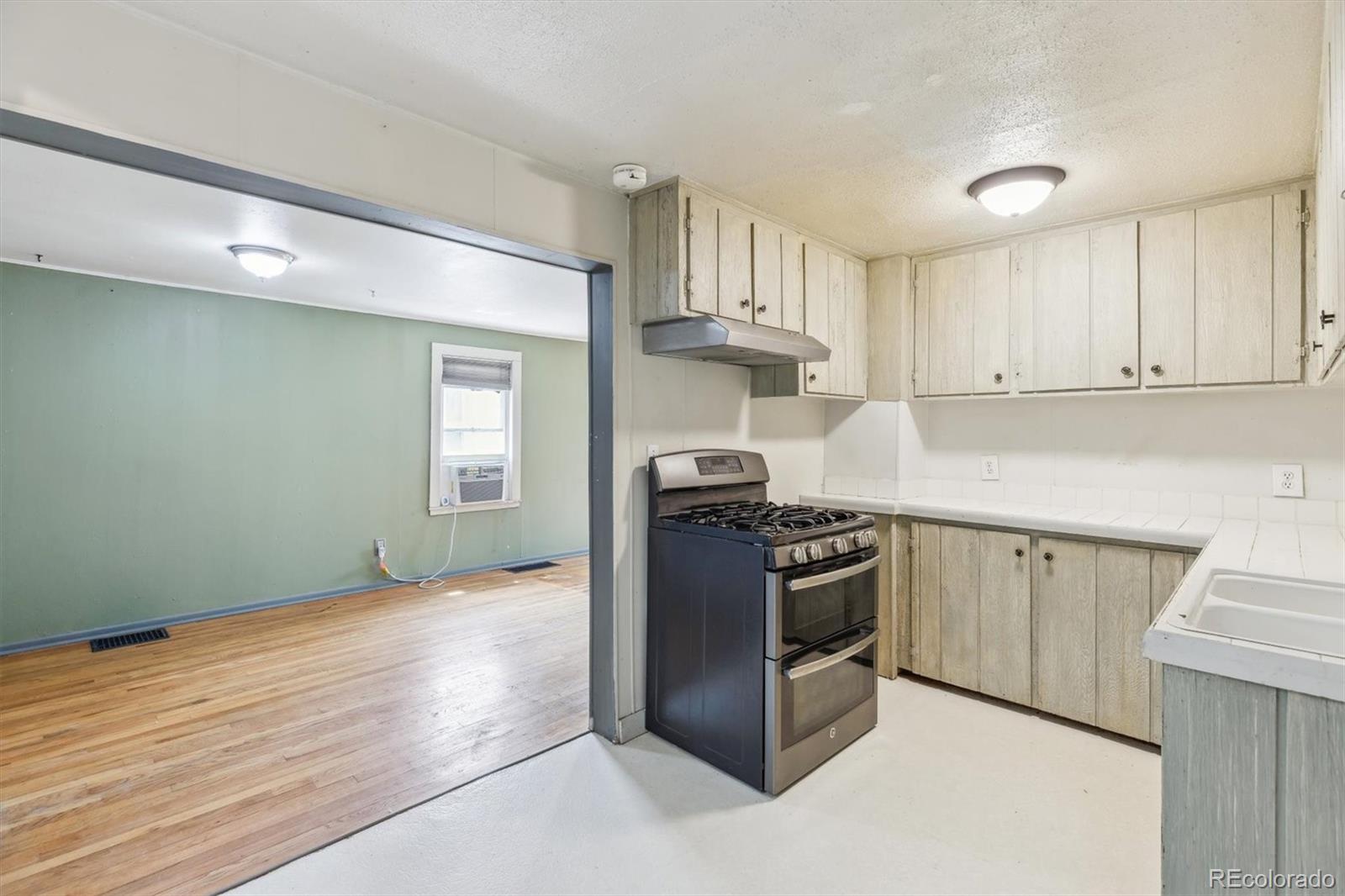 3780 S Cherokee Street