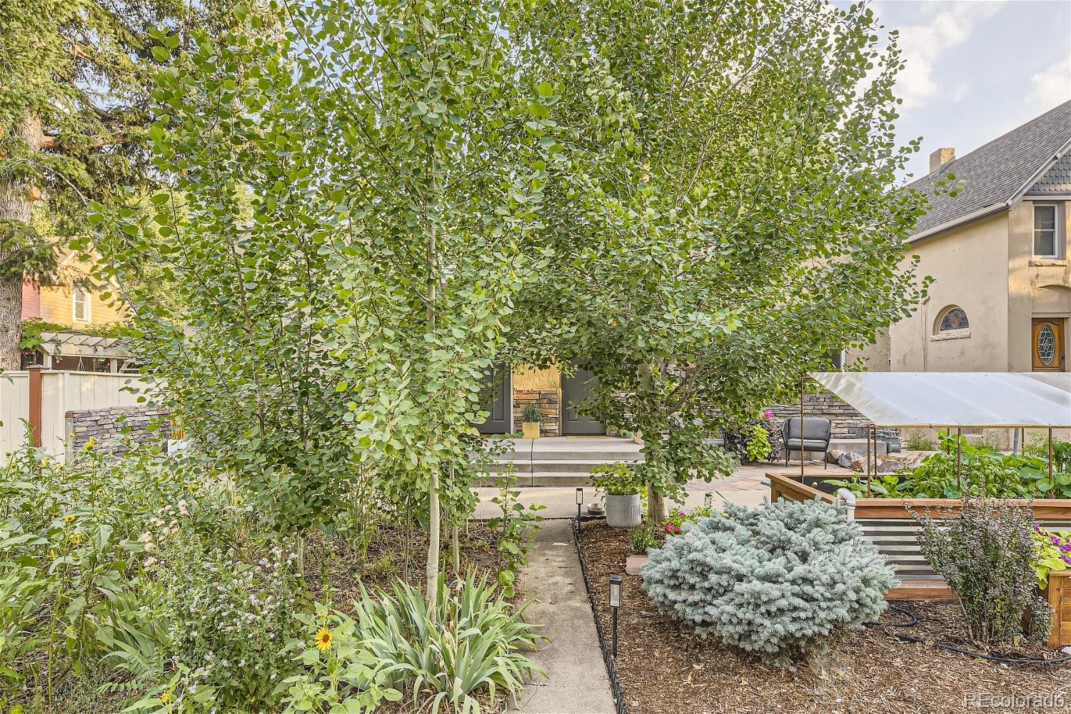 3218 W 24th Avenue