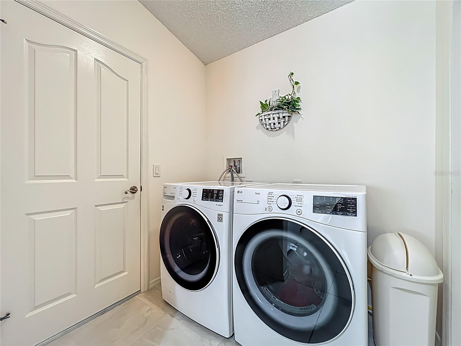 8195 SE 174TH ROWLAND ST