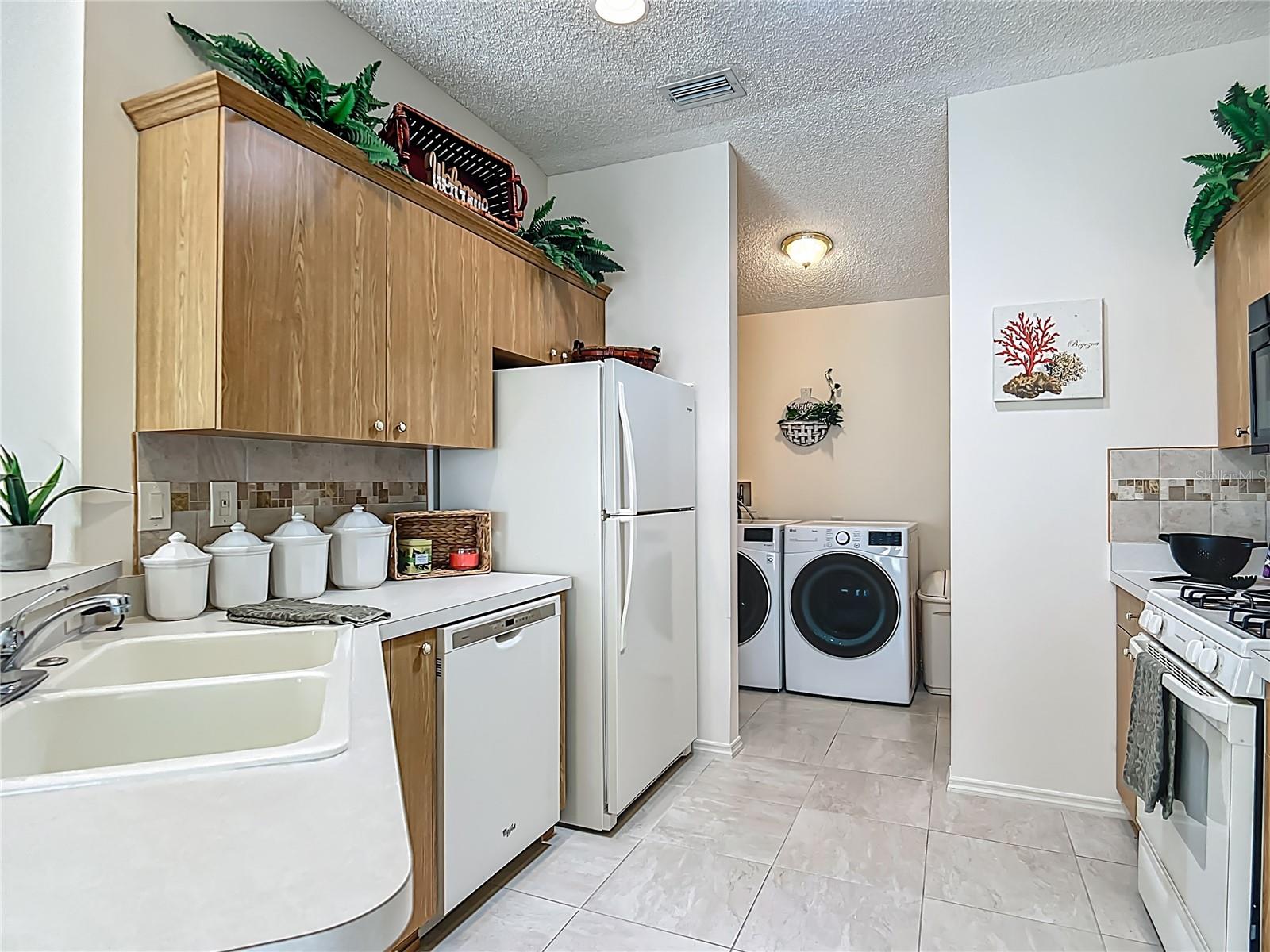 8195 SE 174TH ROWLAND ST