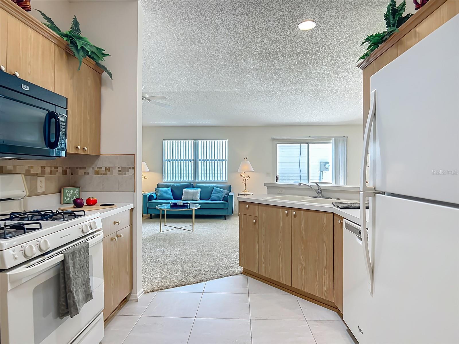 8195 SE 174TH ROWLAND ST