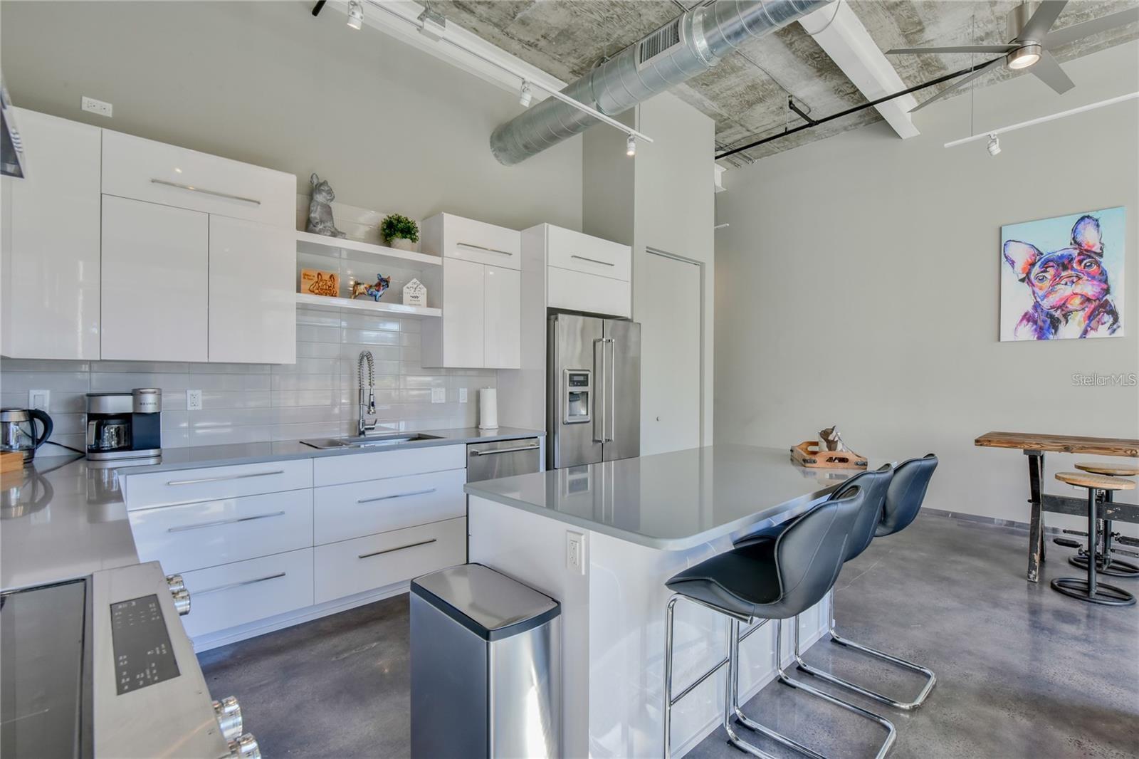 302 SE BROADWAY ST #260