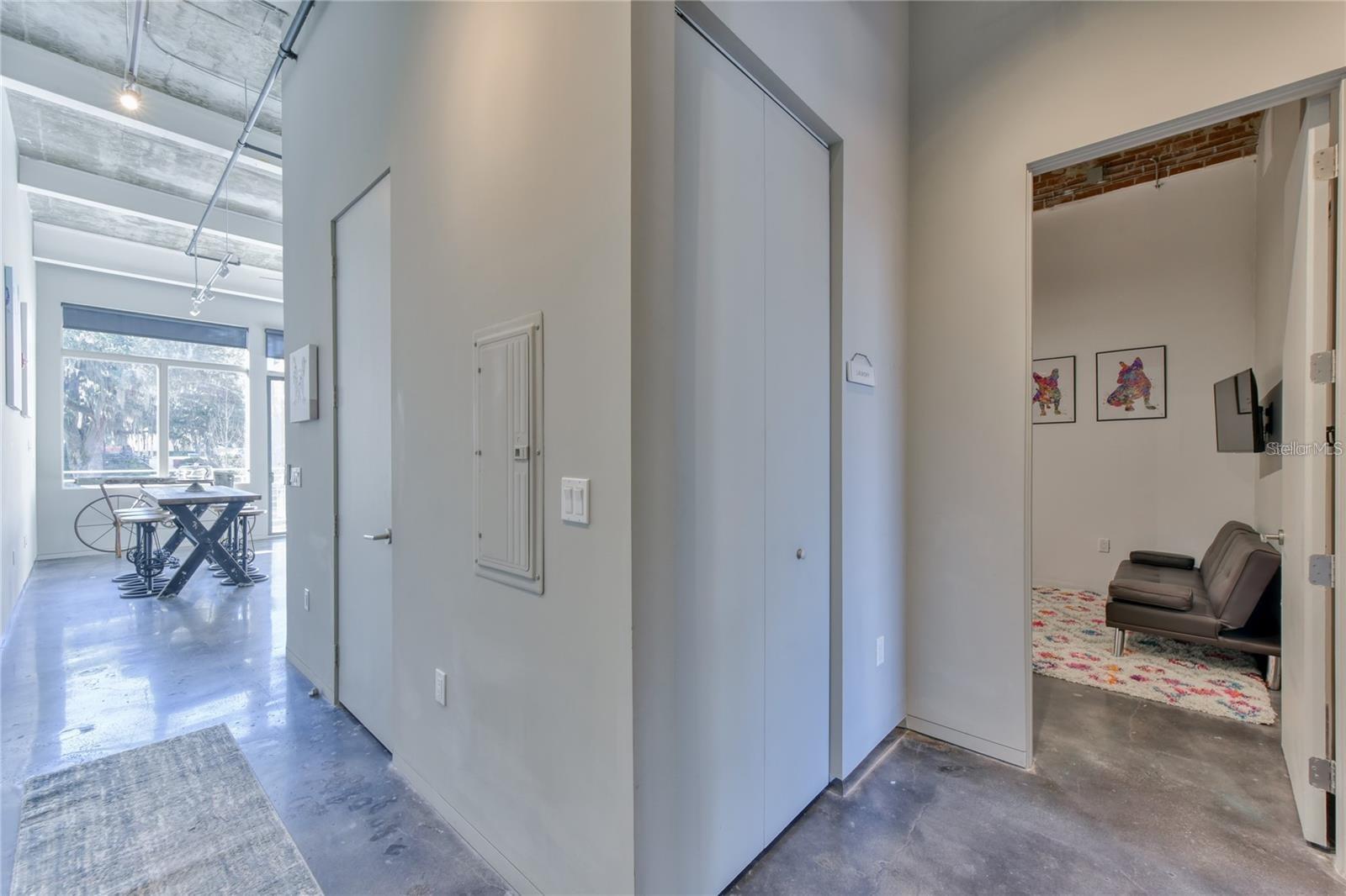 302 SE BROADWAY ST #260