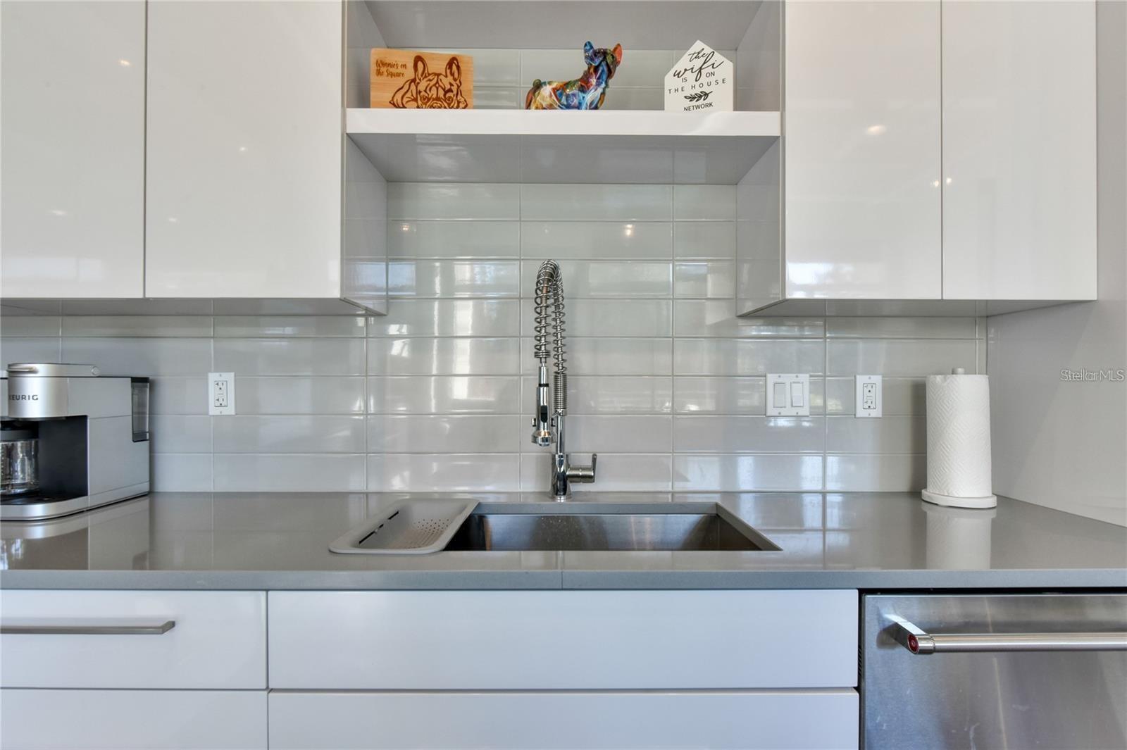 302 SE BROADWAY ST #260