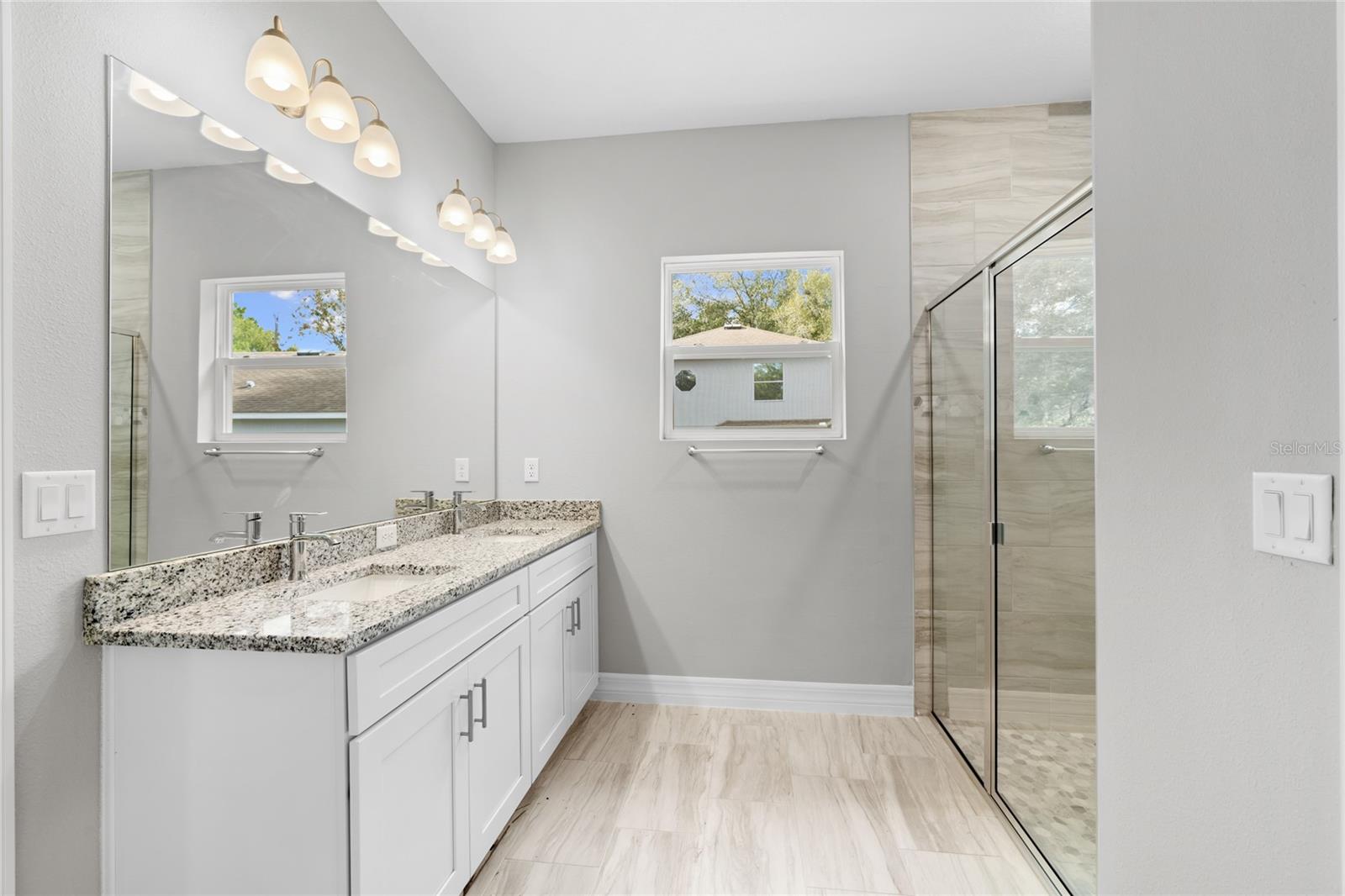 11120 N IRON DRIVE RD