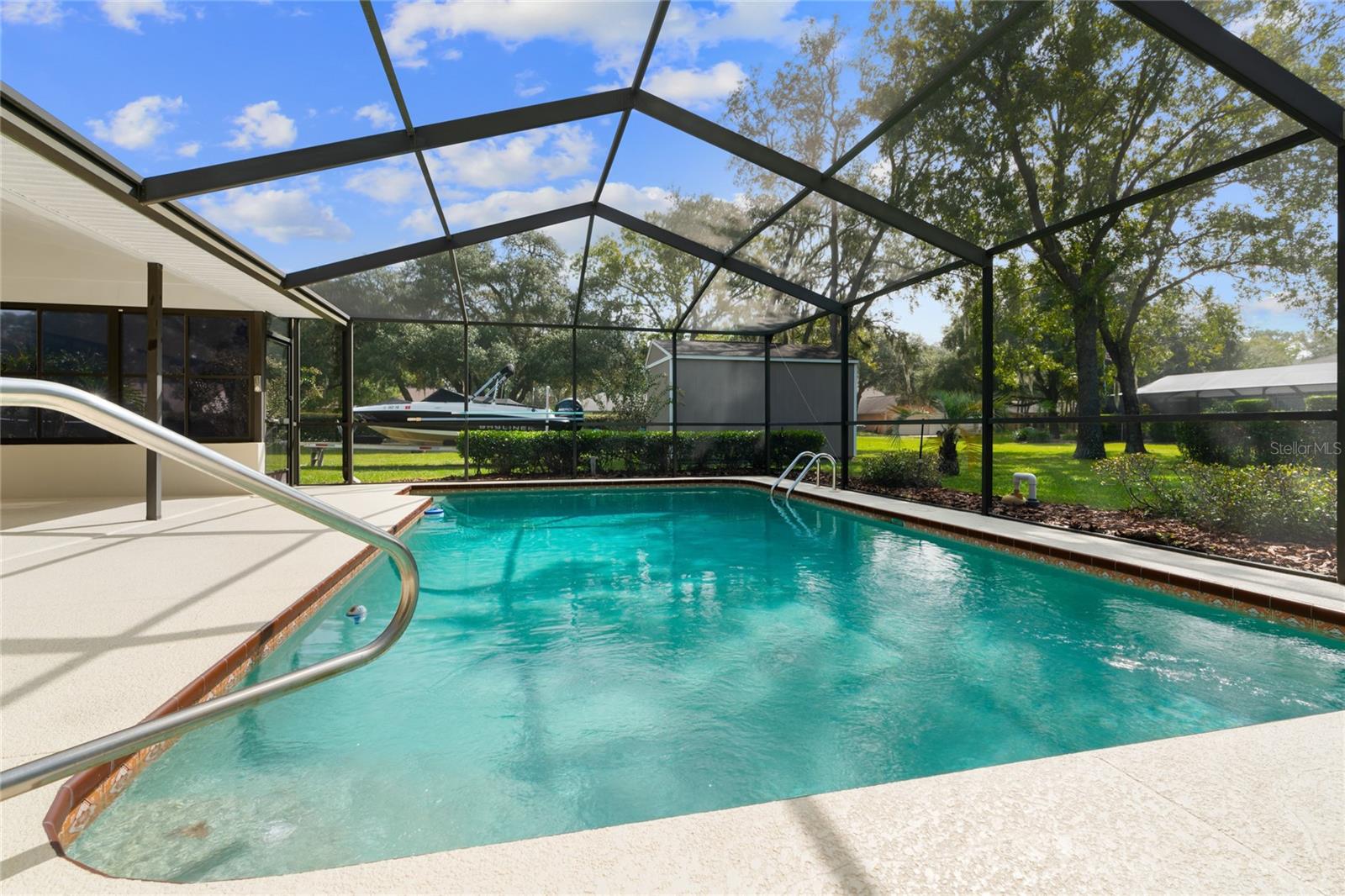 4182 S OAKHURST DRIVE