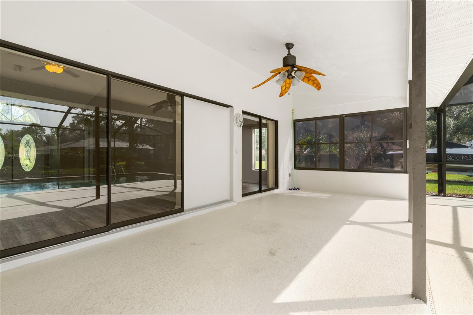 4182 S OAKHURST DRIVE