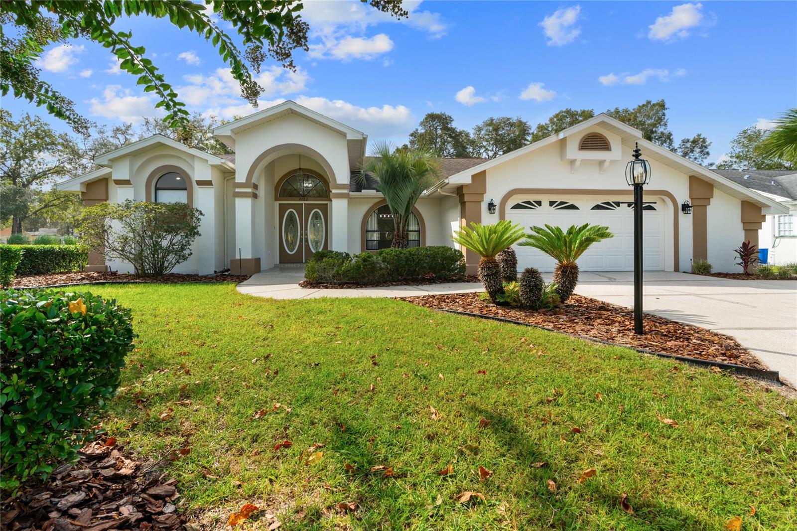 4182 S OAKHURST DRIVE