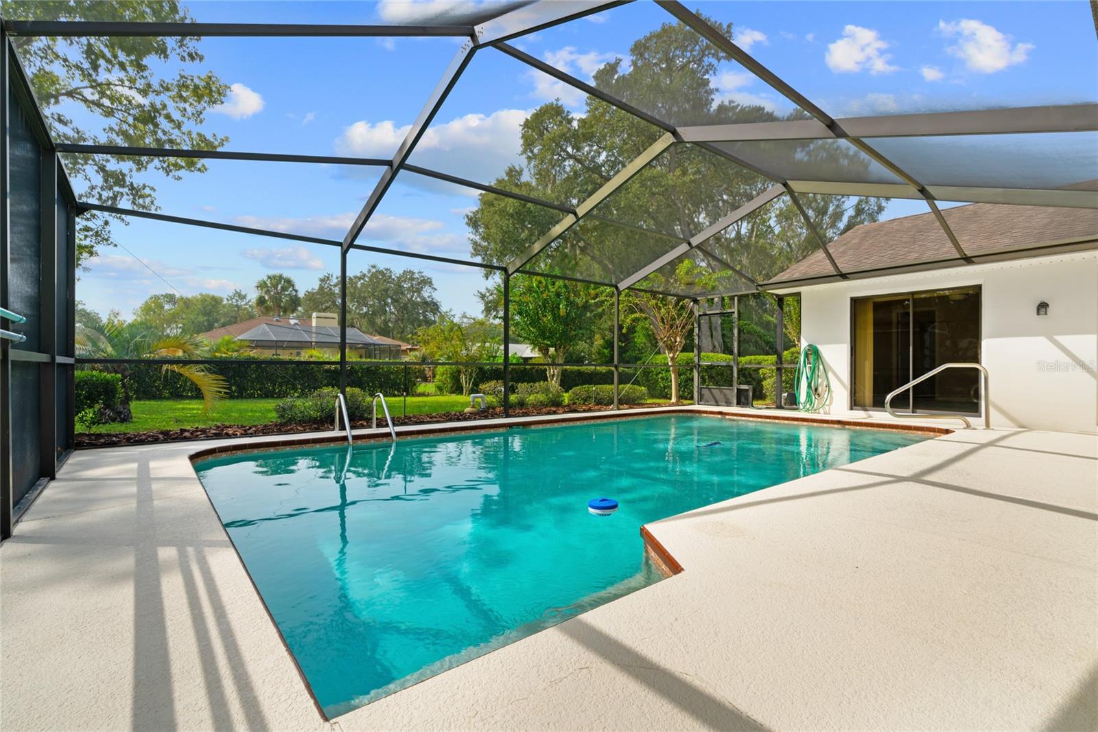 4182 S OAKHURST DRIVE