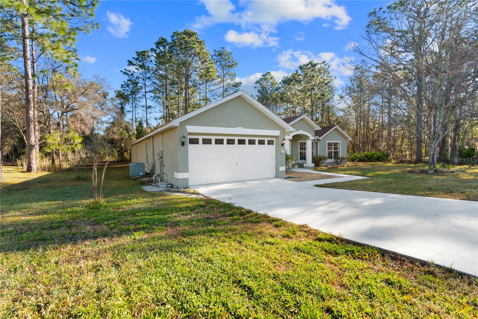 17 EUGENIA COURT NORTH