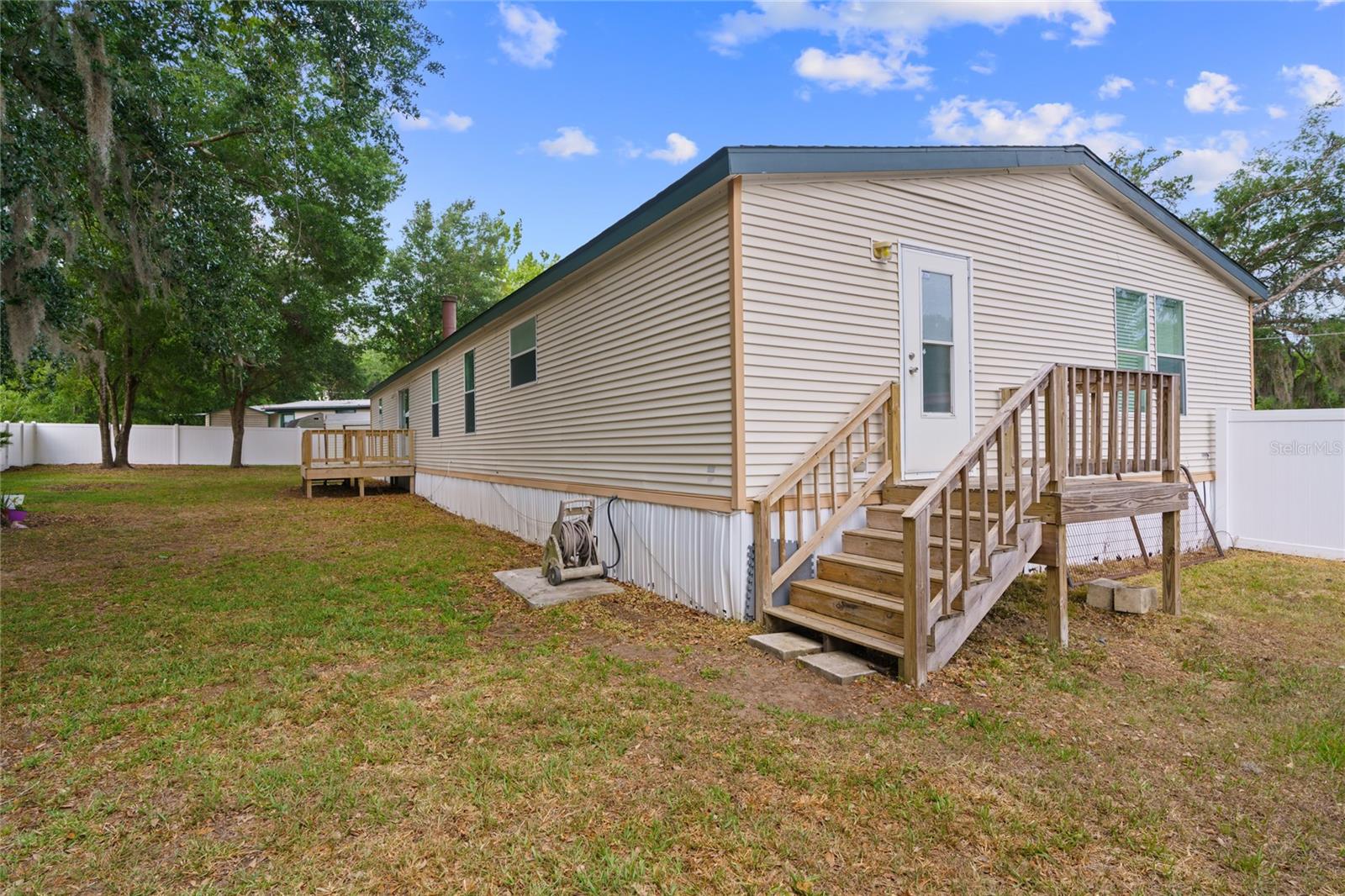 16925 SE 100TH TERRACE RD