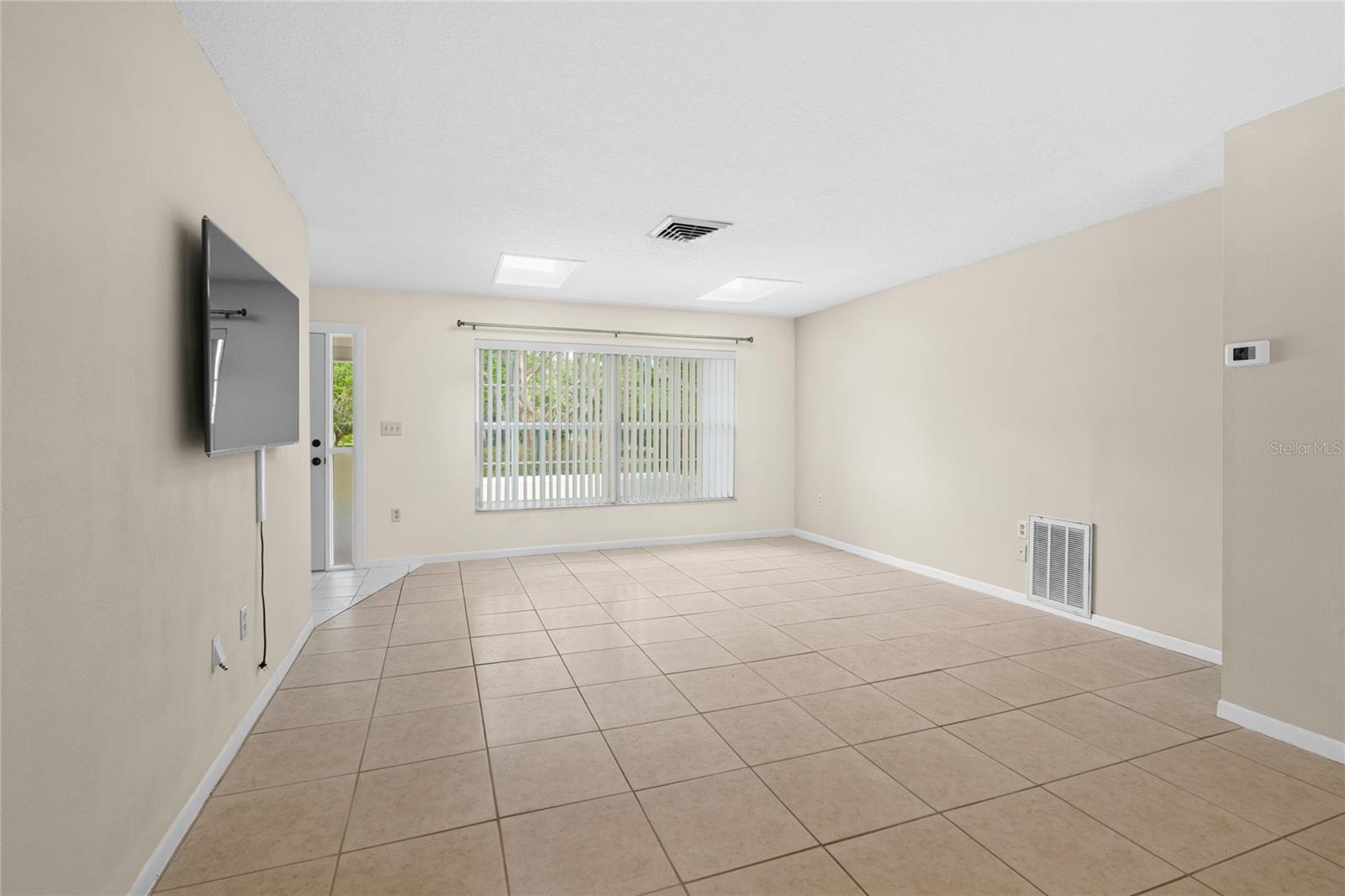 8130 SW 209TH COURT RD