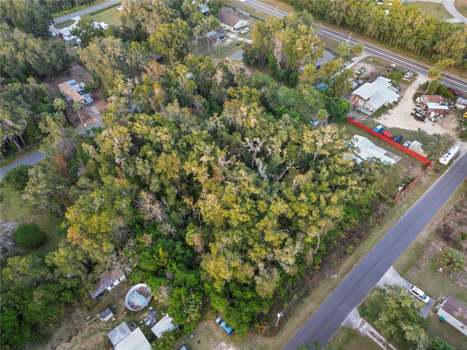 6301 W GOLDENLEAF LN