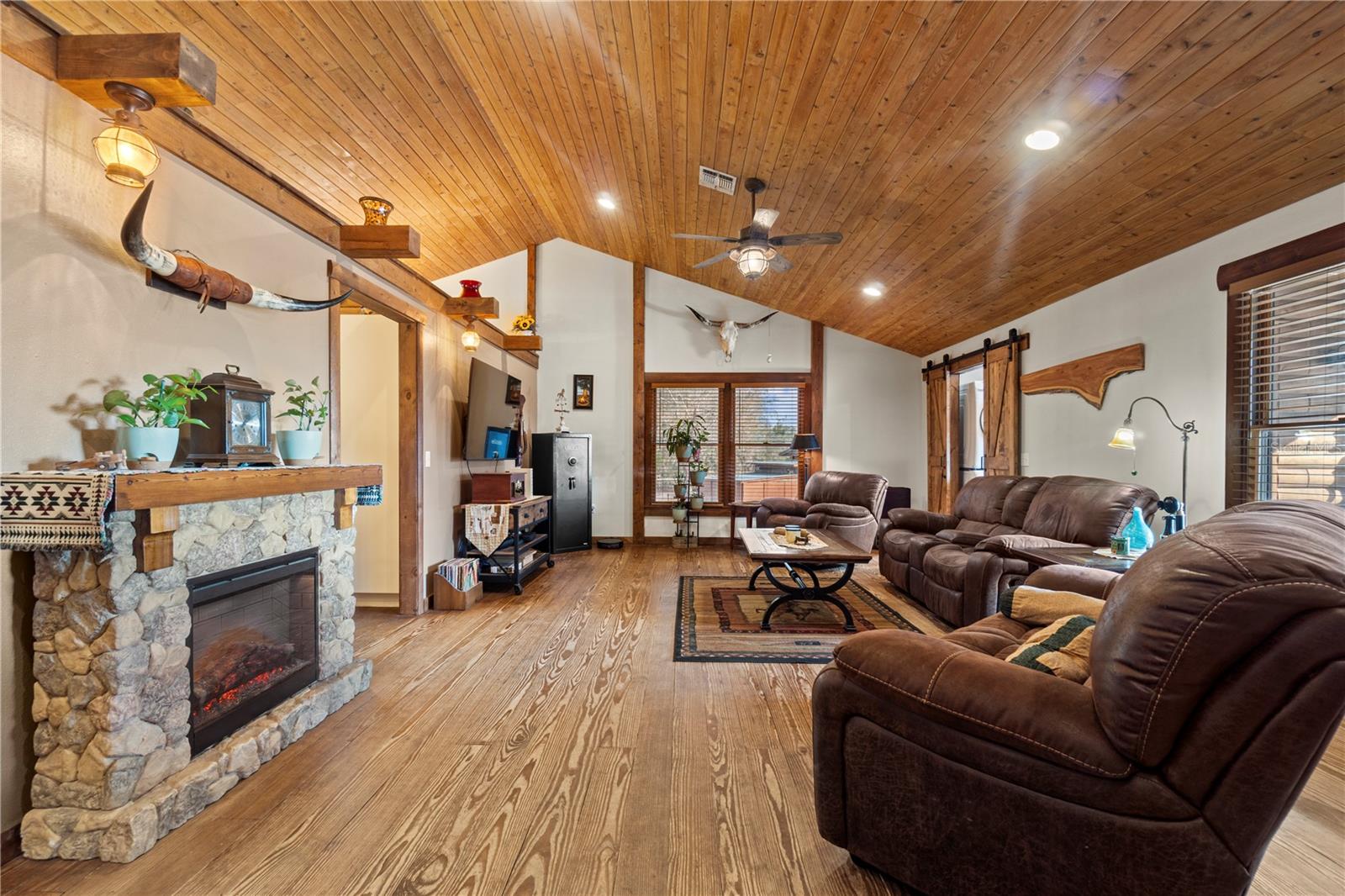 4292 SW 73 TRL