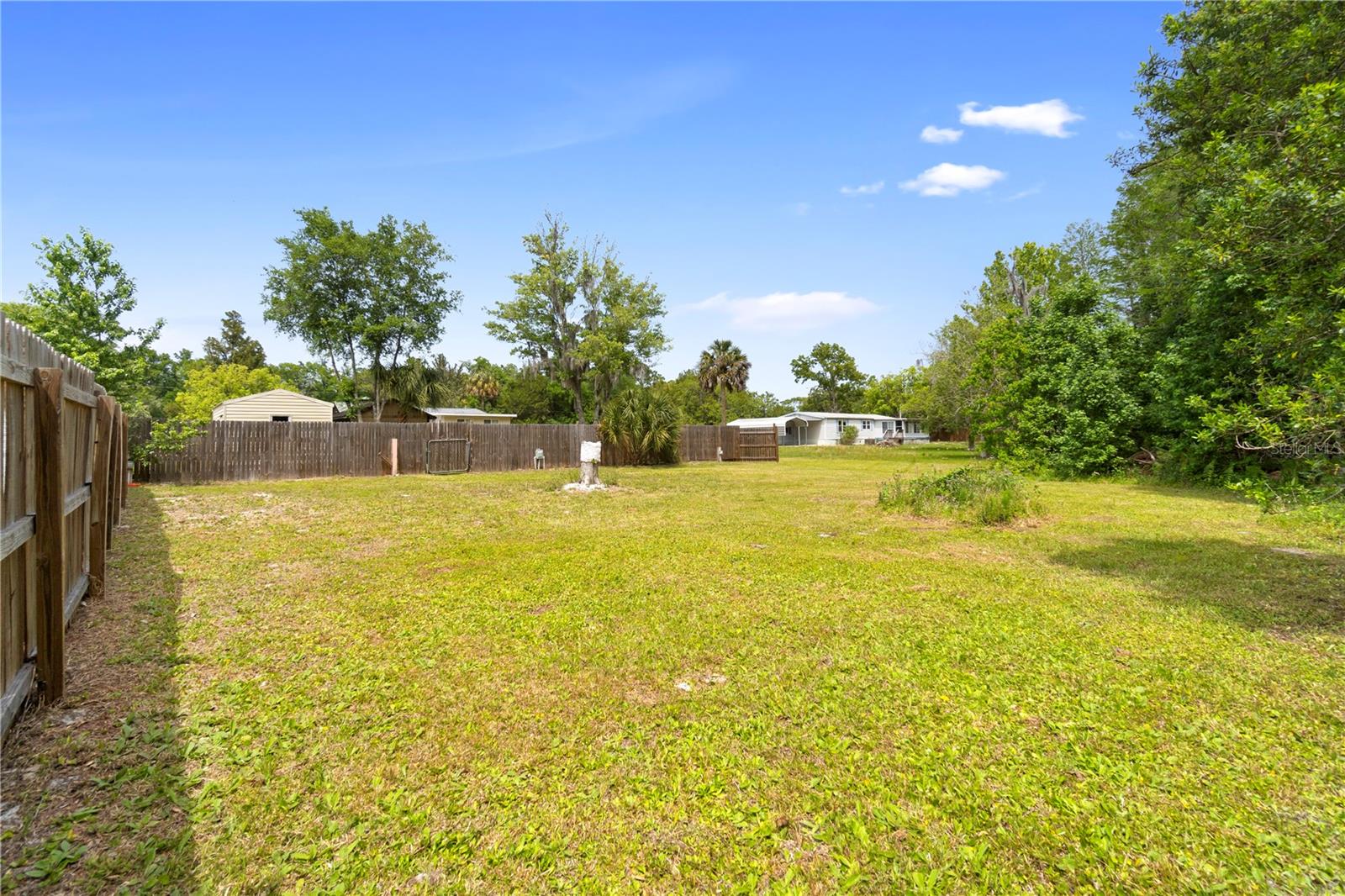 8356 W TAWNY ROSE LN