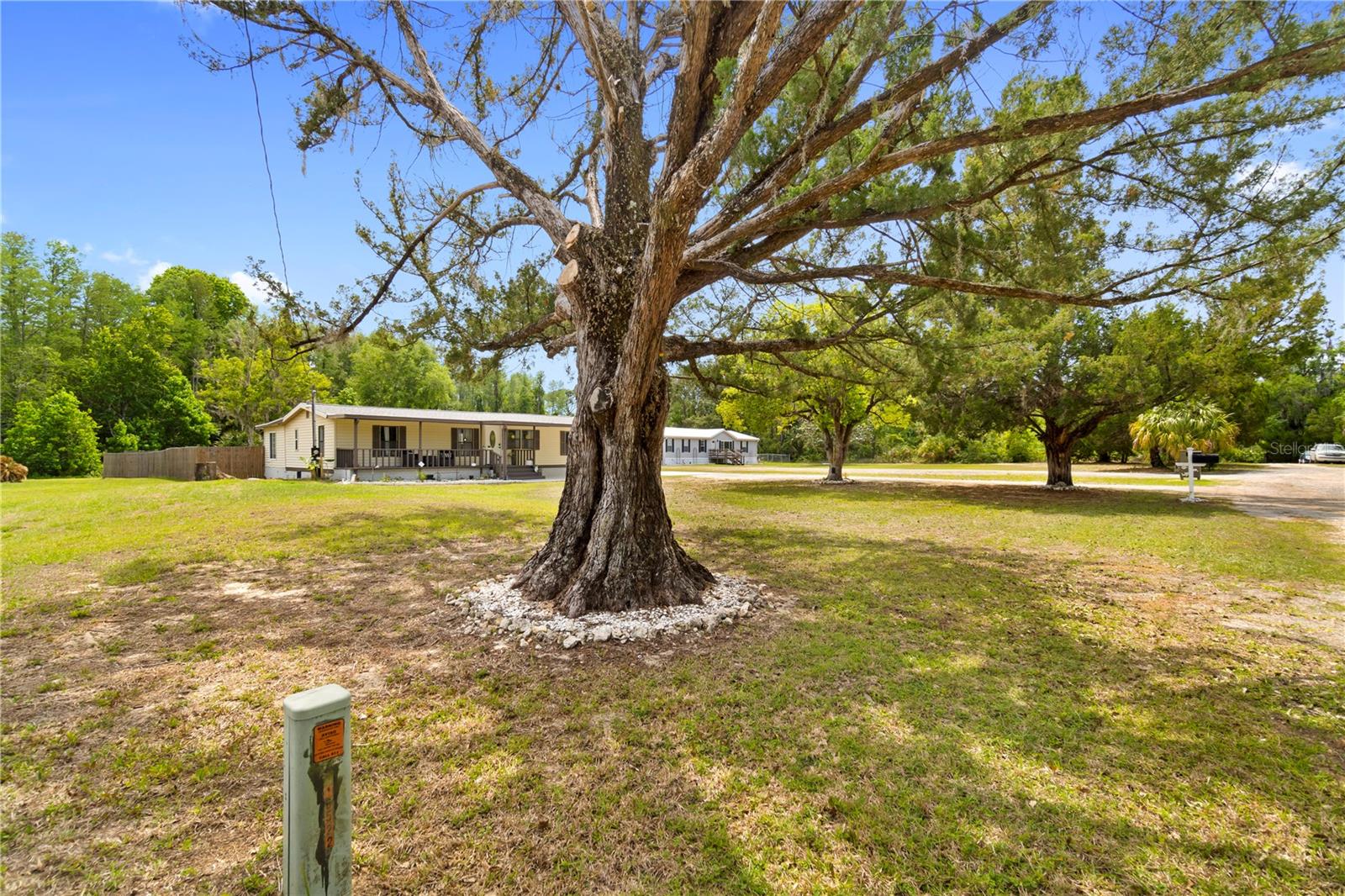 8356 W TAWNY ROSE LN