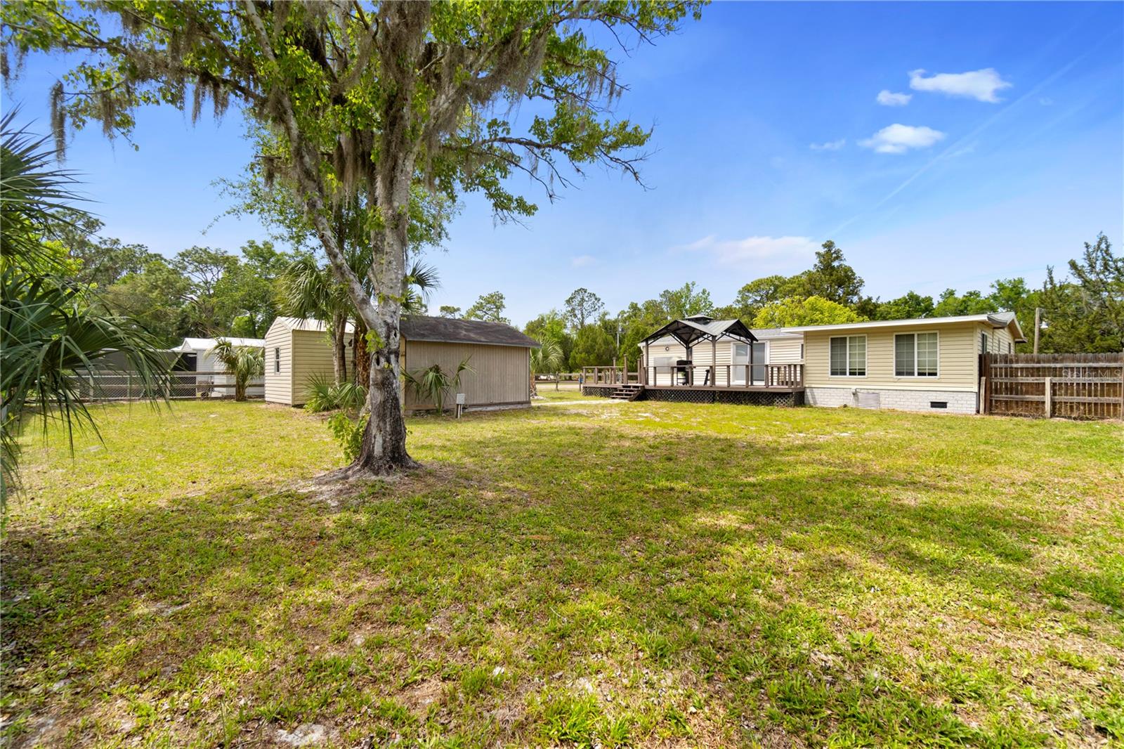 8356 W TAWNY ROSE LN