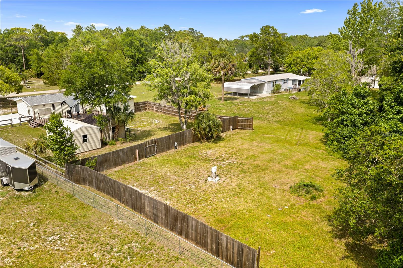 8356 W TAWNY ROSE LN