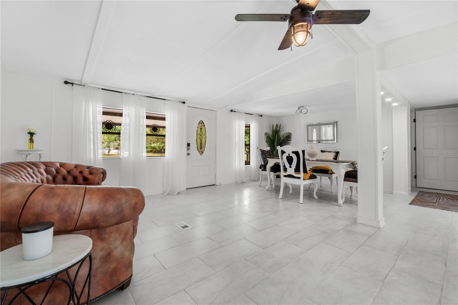 8356 W TAWNY ROSE LN