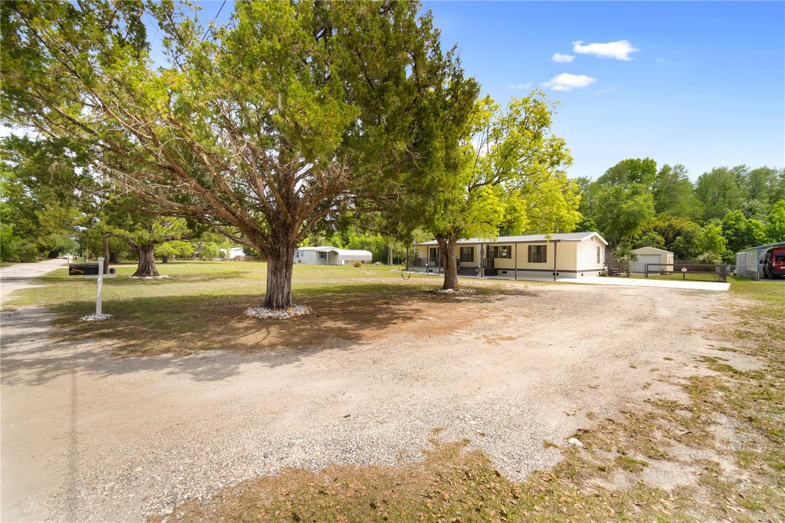 8356 W TAWNY ROSE LN