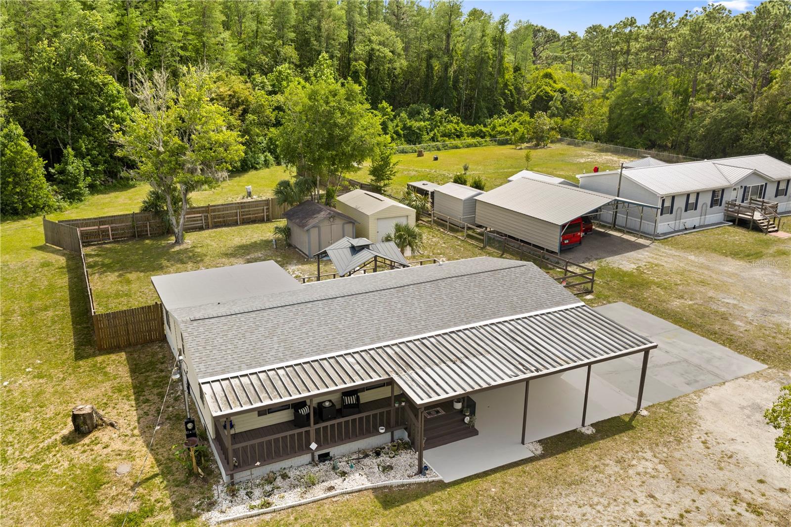 8356 W TAWNY ROSE LN