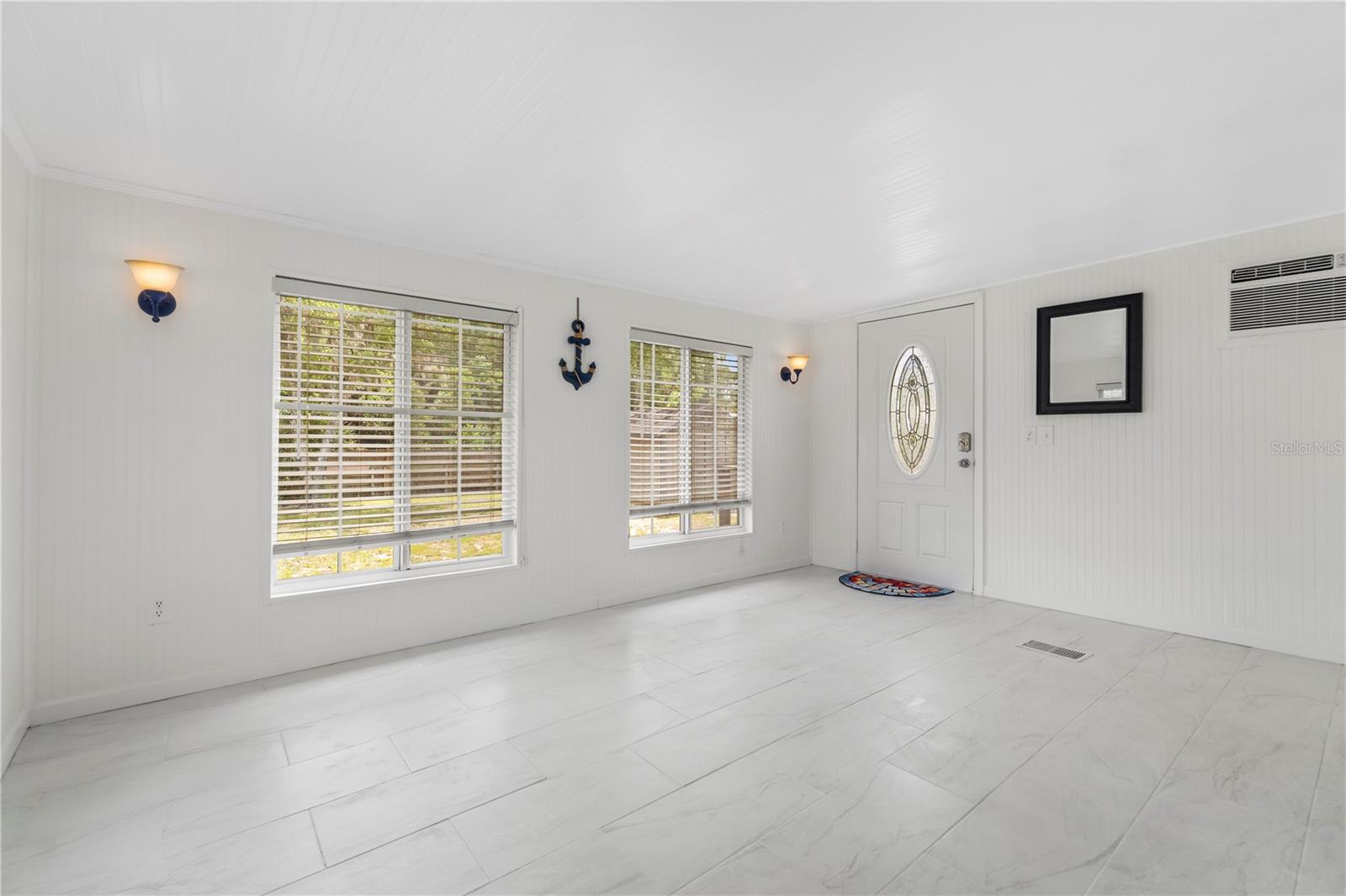 8356 W TAWNY ROSE LN