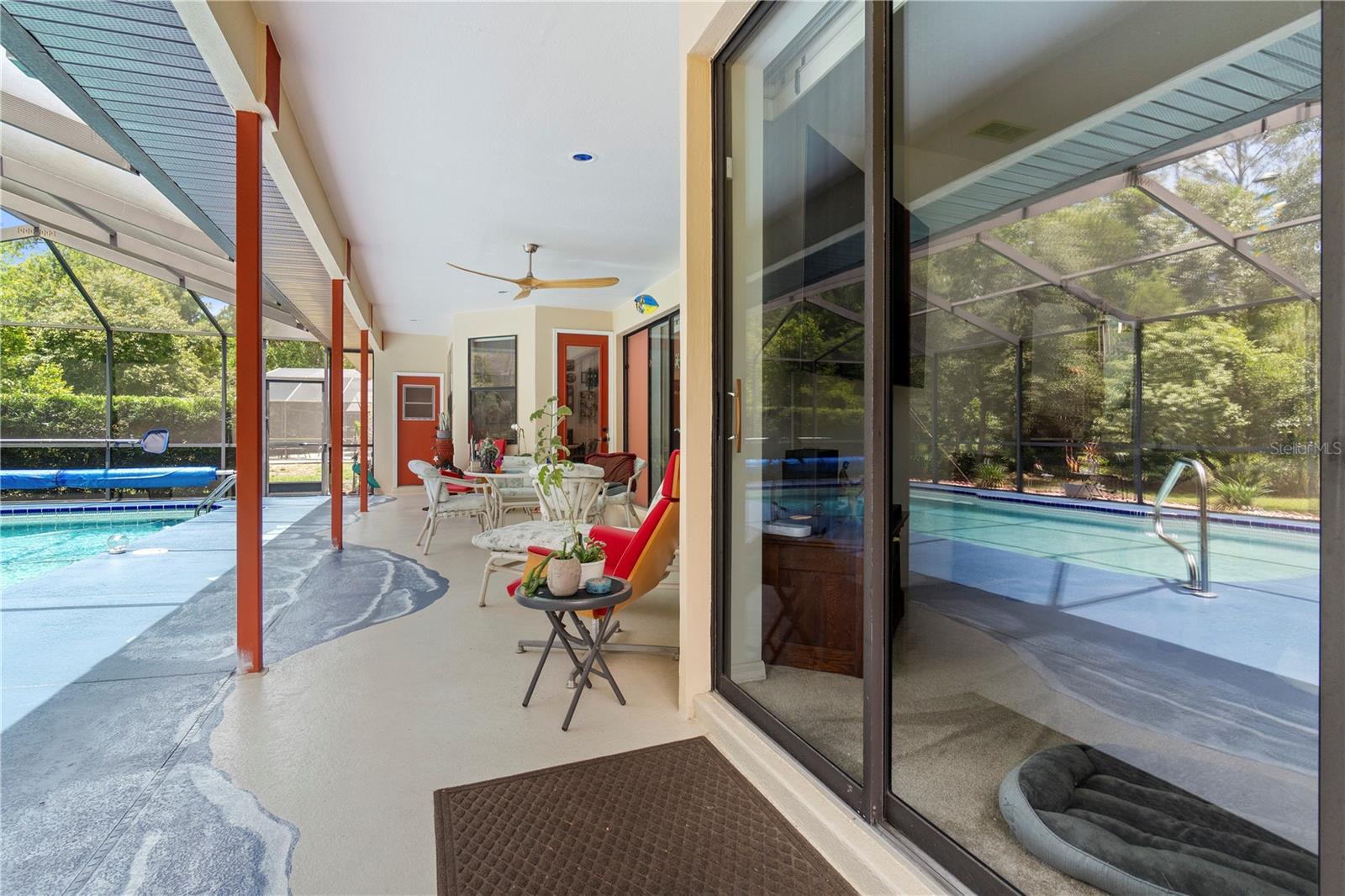 42 PINE DR