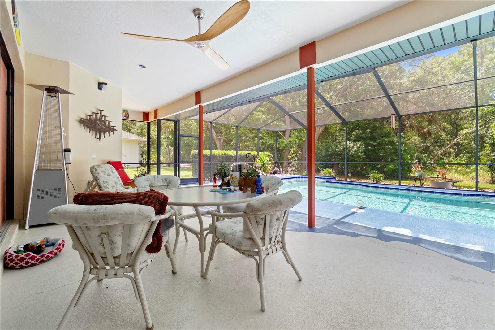 42 PINE DR