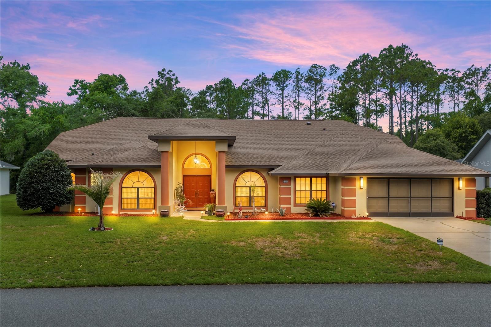 42 PINE DR